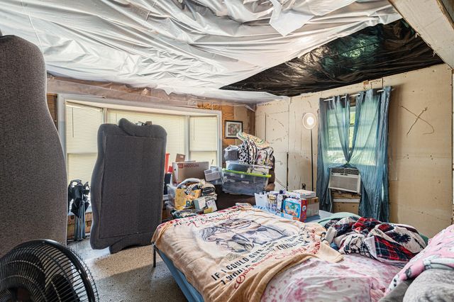 318 Locust Street, Marshall, MI 49068