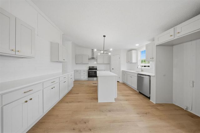 16205 SE 15th Street, Choctaw, OK 73020