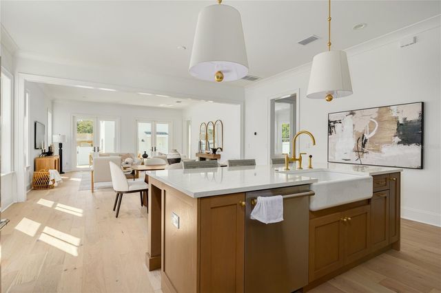 246 23RD AVENUE SE, St Petersburg, FL 33705