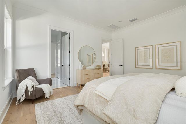 246 23RD AVENUE SE, St Petersburg, FL 33705