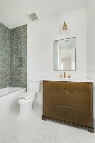 246 23RD AVENUE SE, St Petersburg, FL 33705