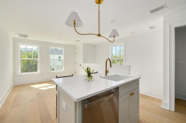 246 23RD AVENUE SE, St Petersburg, FL 33705