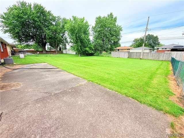 45 Charlescrest Court, West Seneca, NY 14224