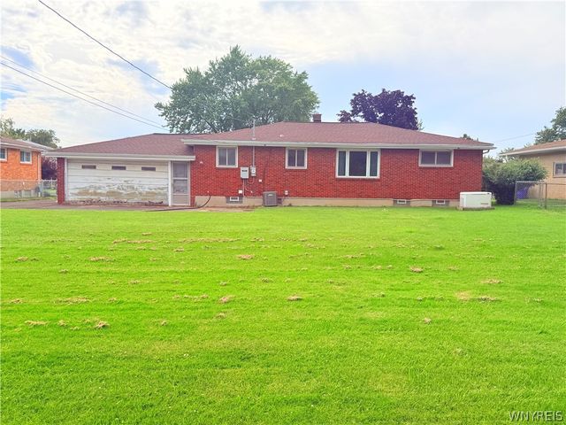 45 Charlescrest Court, West Seneca, NY 14224