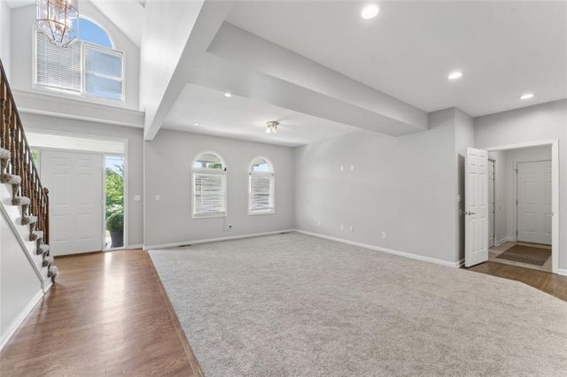 1005 WESLEY Avenue, Raymore, MO 64083