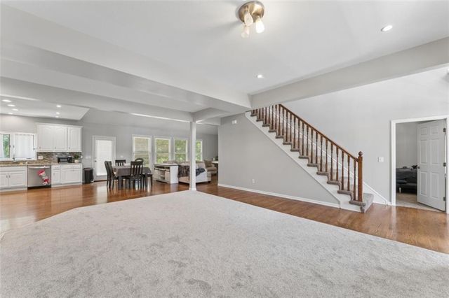 1005 WESLEY Avenue, Raymore, MO 64083
