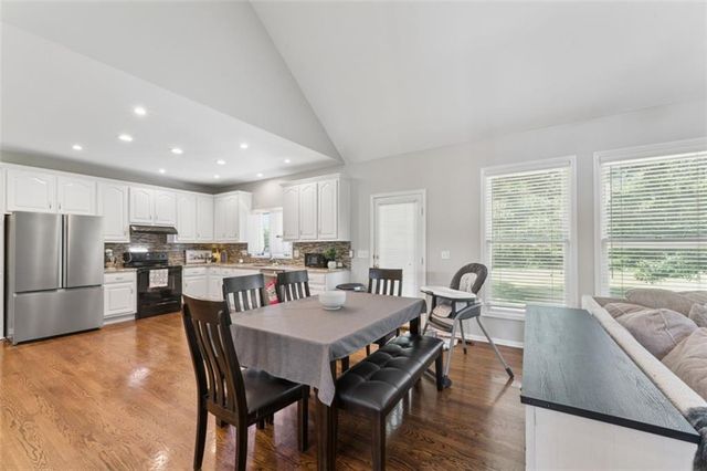 1005 WESLEY Avenue, Raymore, MO 64083