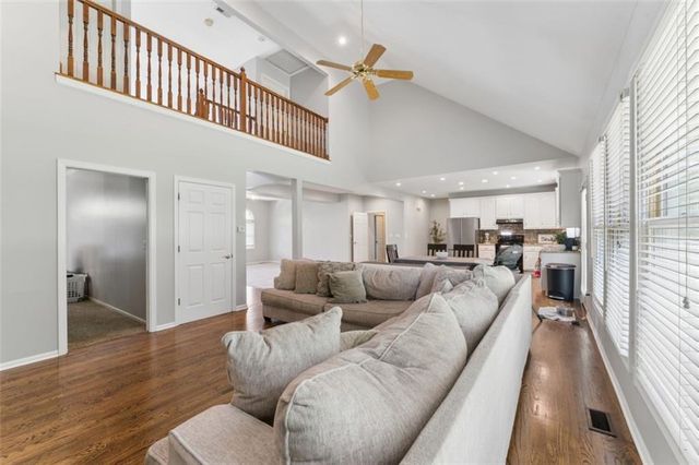 1005 WESLEY Avenue, Raymore, MO 64083