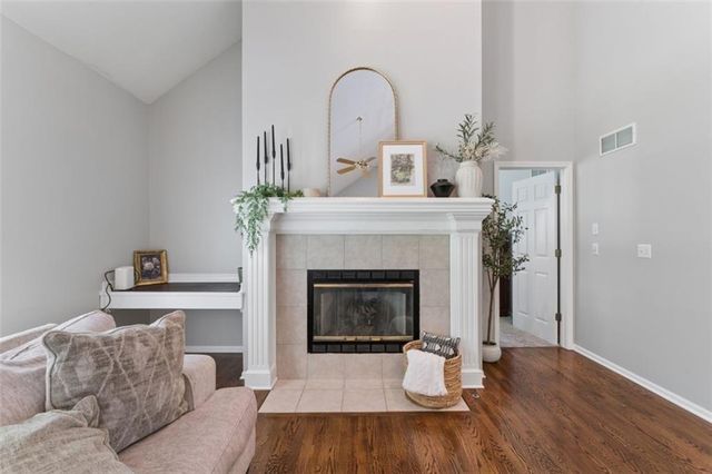 1005 WESLEY Avenue, Raymore, MO 64083