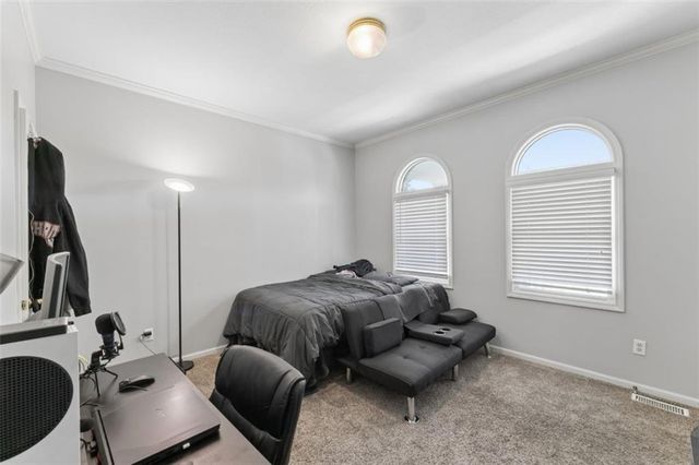 1005 WESLEY Avenue, Raymore, MO 64083