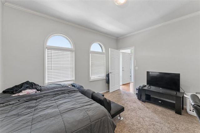1005 WESLEY Avenue, Raymore, MO 64083