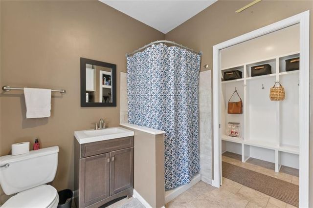 1005 WESLEY Avenue, Raymore, MO 64083