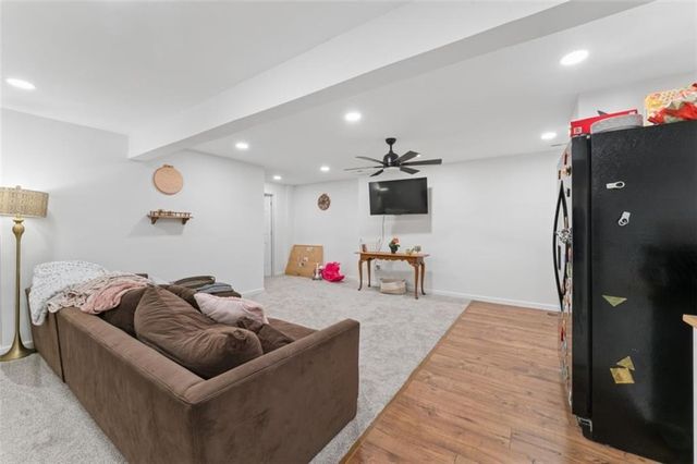 1005 WESLEY Avenue, Raymore, MO 64083