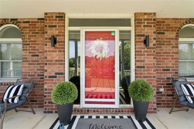 1005 WESLEY Avenue, Raymore, MO 64083