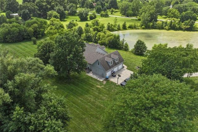 1005 WESLEY Avenue, Raymore, MO 64083