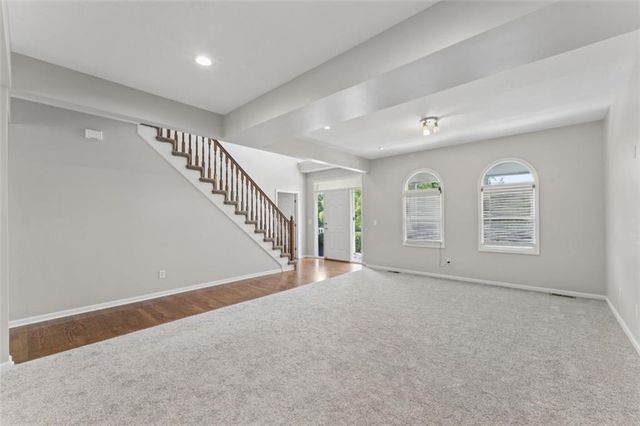 1005 WESLEY Avenue, Raymore, MO 64083