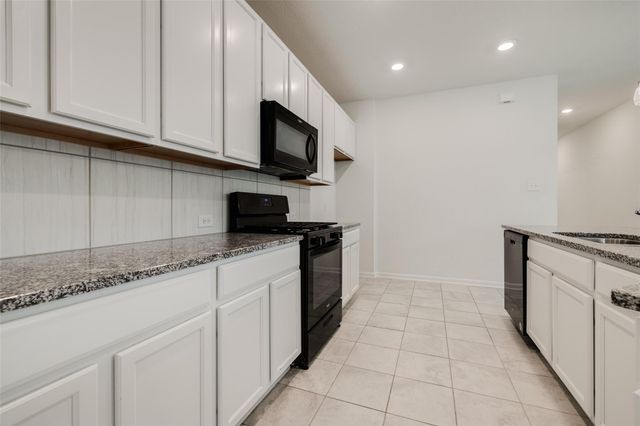 9008 Cimarron River Lane, Magnolia, TX 77354