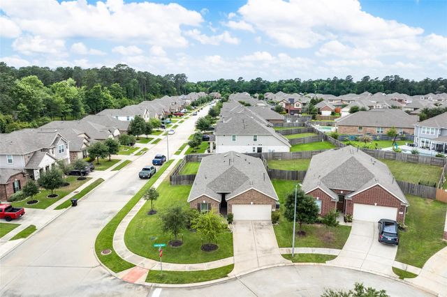 9008 Cimarron River Lane, Magnolia, TX 77354