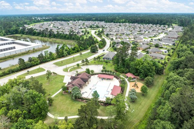 9008 Cimarron River Lane, Magnolia, TX 77354