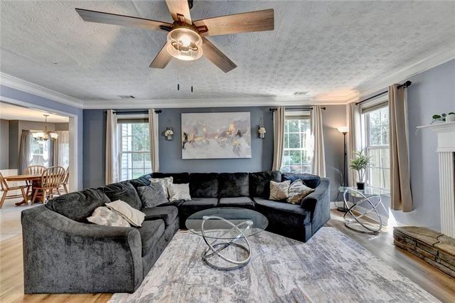 290 Lake Valley Drive SW, Loganville, GA 30052