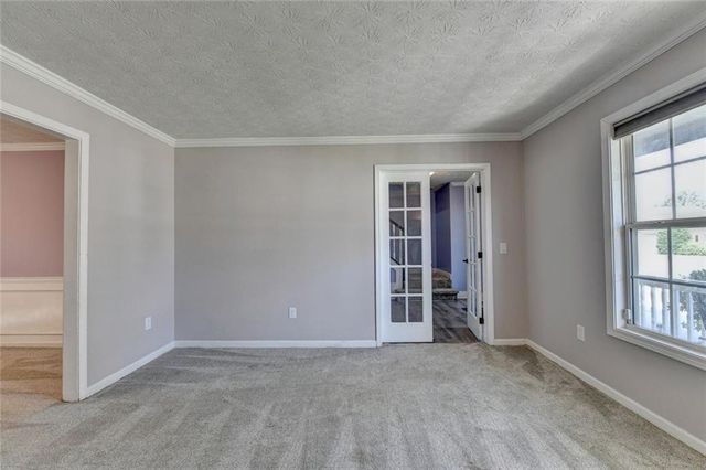290 Lake Valley Drive SW, Loganville, GA 30052