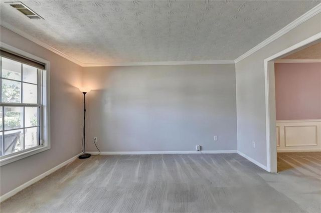 290 Lake Valley Drive SW, Loganville, GA 30052