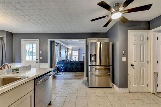 290 Lake Valley Drive SW, Loganville, GA 30052