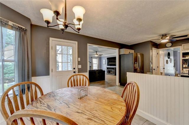 290 Lake Valley Drive SW, Loganville, GA 30052