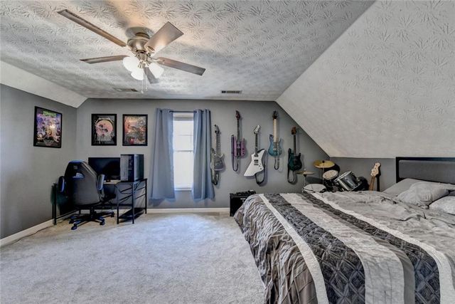 290 Lake Valley Drive SW, Loganville, GA 30052