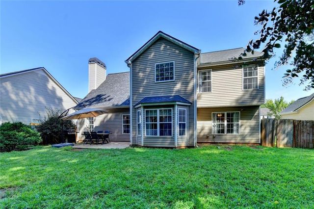 290 Lake Valley Drive SW, Loganville, GA 30052