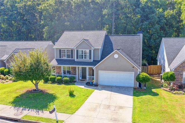 290 Lake Valley Drive SW, Loganville, GA 30052