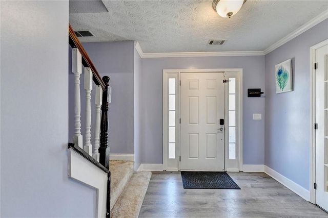 290 Lake Valley Drive SW, Loganville, GA 30052
