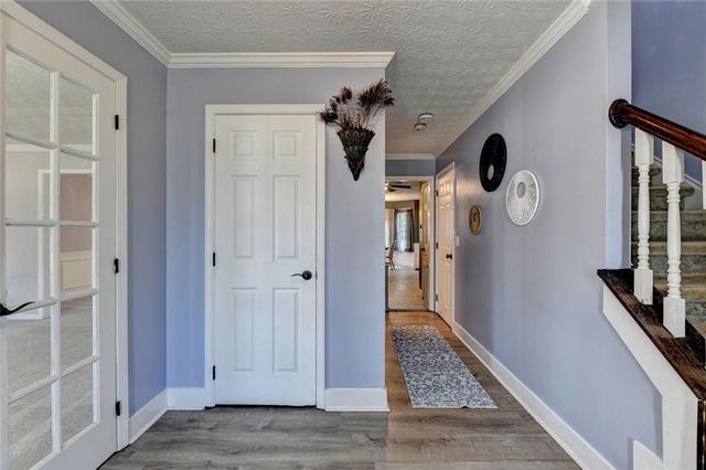 290 Lake Valley Drive SW, Loganville, GA 30052