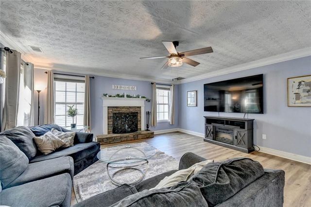 290 Lake Valley Drive SW, Loganville, GA 30052