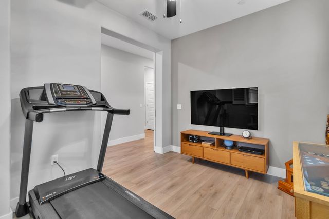 9067 Pomeroy Ln, El Dorado Hills, CA 95762