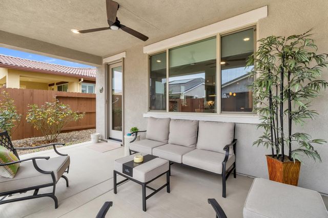 9067 Pomeroy Ln, El Dorado Hills, CA 95762