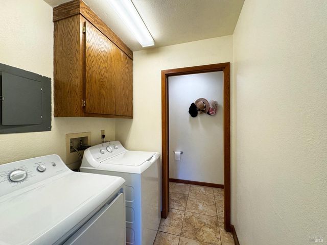 1800-1810 Boonville Rd, Ukiah, CA 95482