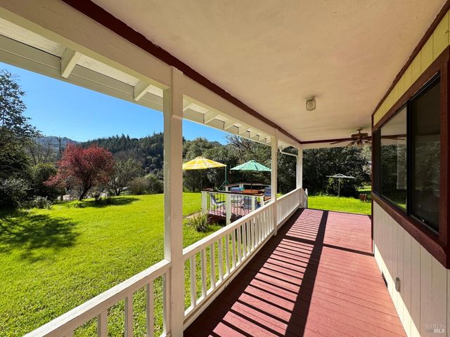 1800-1810 Boonville Rd, Ukiah, CA 95482