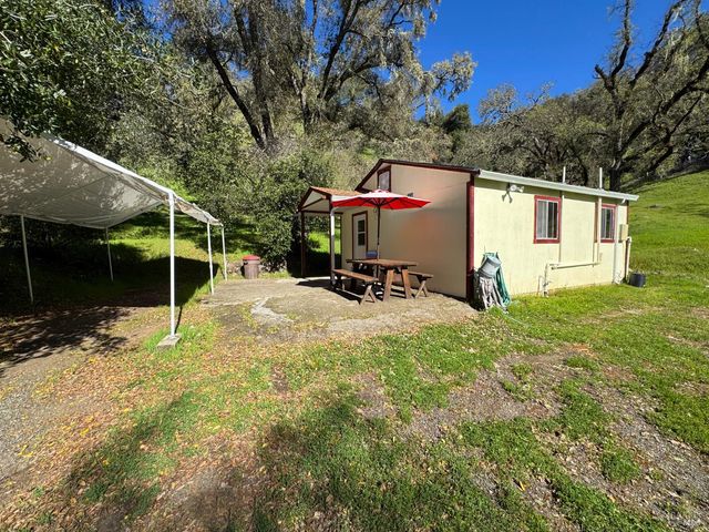 1800-1810 Boonville Rd, Ukiah, CA 95482