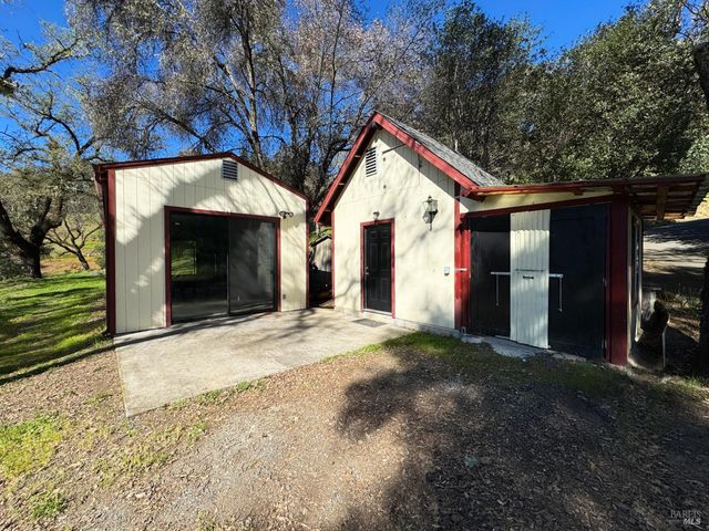 1800-1810 Boonville Rd, Ukiah, CA 95482