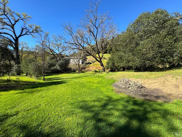 1800-1810 Boonville Rd, Ukiah, CA 95482