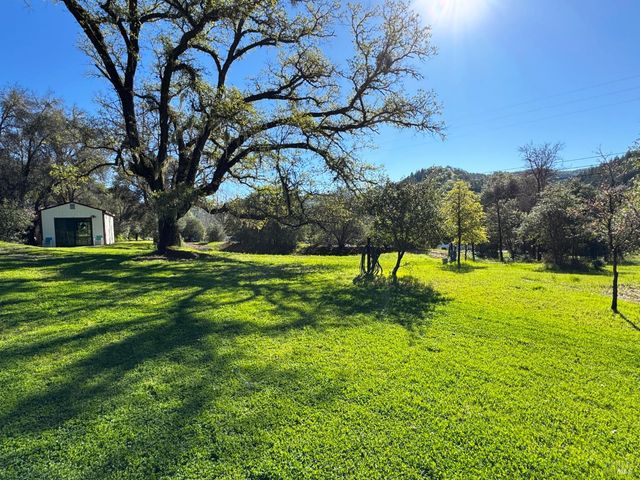 1800-1810 Boonville Rd, Ukiah, CA 95482