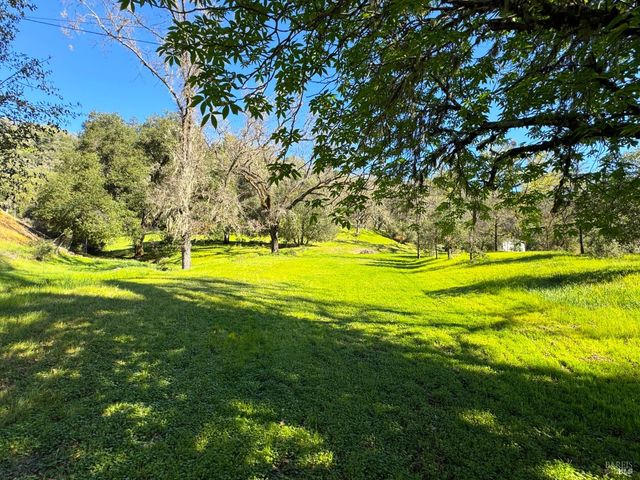 1800-1810 Boonville Rd, Ukiah, CA 95482