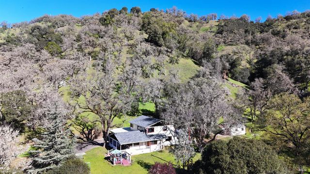 1800-1810 Boonville Rd, Ukiah, CA 95482