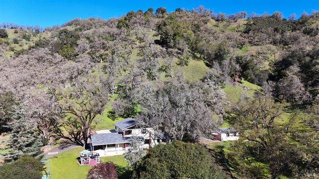 1800-1810 Boonville Rd, Ukiah, CA 95482