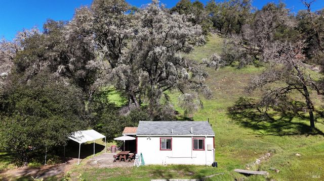 1800-1810 Boonville Rd, Ukiah, CA 95482