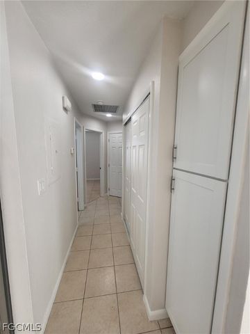 1727 SE 15th PL 3, Cape Coral, FL 33990