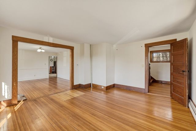 274 Sunderland Rd, Amherst, MA 01002