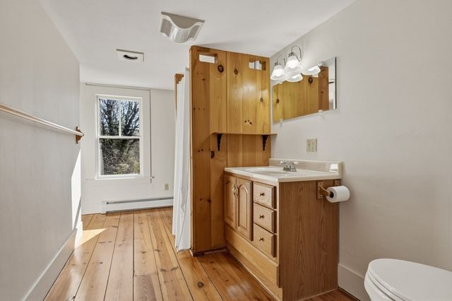 274 Sunderland Rd, Amherst, MA 01002