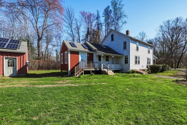 274 Sunderland Rd, Amherst, MA 01002